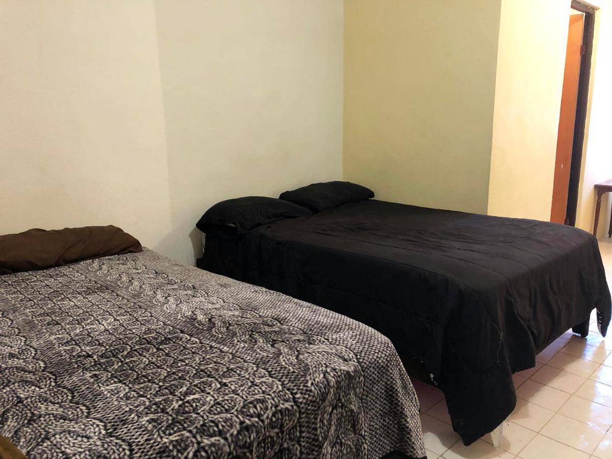 Oyo Hotel Cuatro Reales Галеана Экстерьер фото